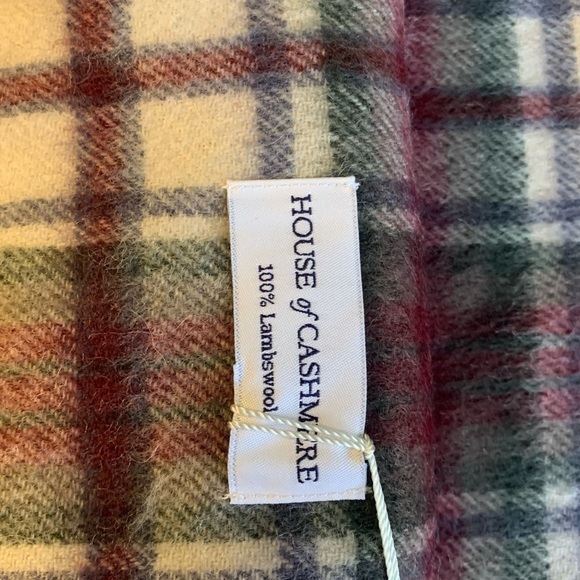 HOUSE of Cashmere brand new scarf - Picture 2 of 2